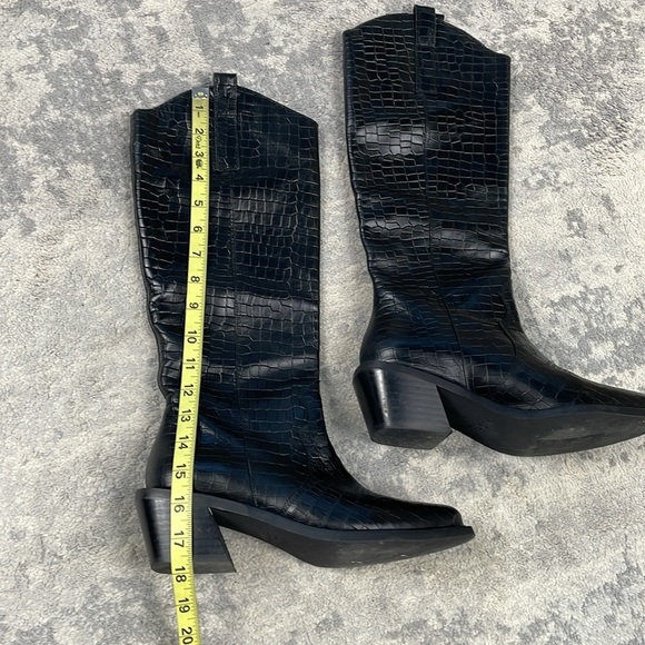 Alohas Mount Alli Croc Embossed Western Boot Black Leather Chunky Heel Sz 37 - Picture 9 of 15